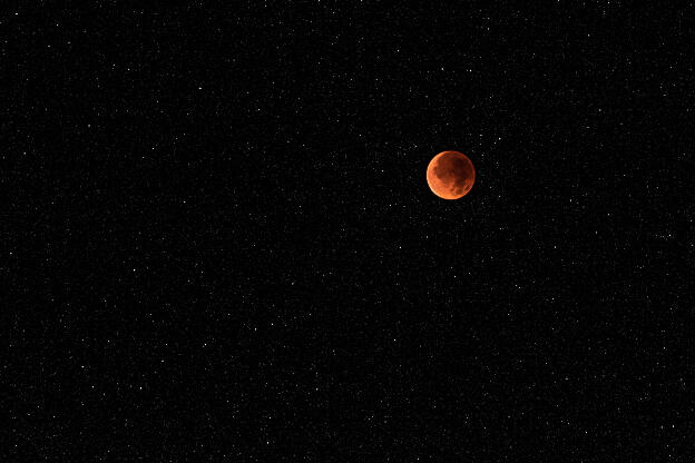 supermoon lunar eclipse